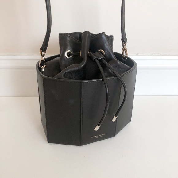 [Henri Bendel] Drawstring Bucket Bag - Picture 2 of 5